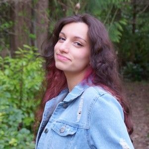 Meet your Posher, Mayah